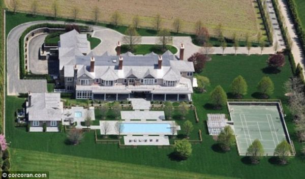 Jay Z and Beyonce rents a huge mansion