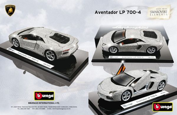 Swarovski 1:18 model-Lamborghini Aventador LP 700-4-Bburago