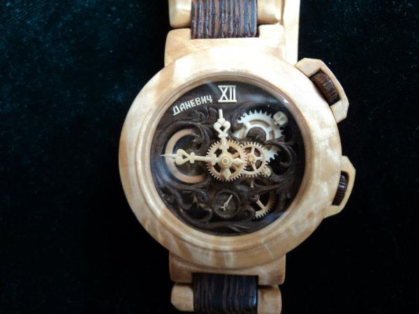 Valerii Danevych wooden timepieces 