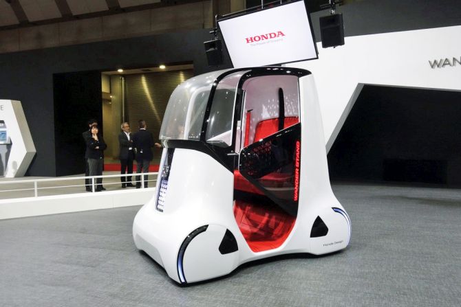 Honda Wander Stand concept car at 2015 Tokyo Motor Show