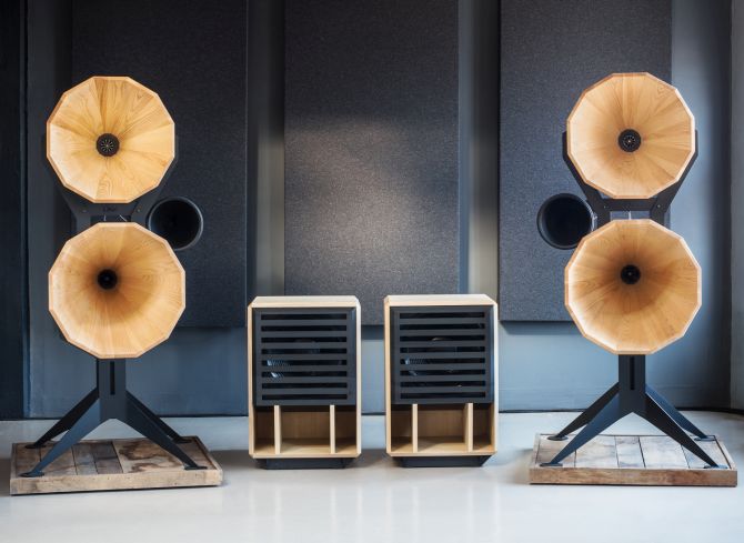Imperia Horn loudspeaker by Oswalds Mill Audio