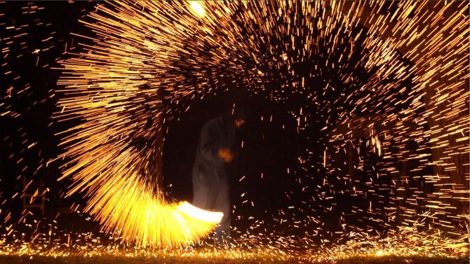 Human Catherine Wheel by The Slow Mo Guys