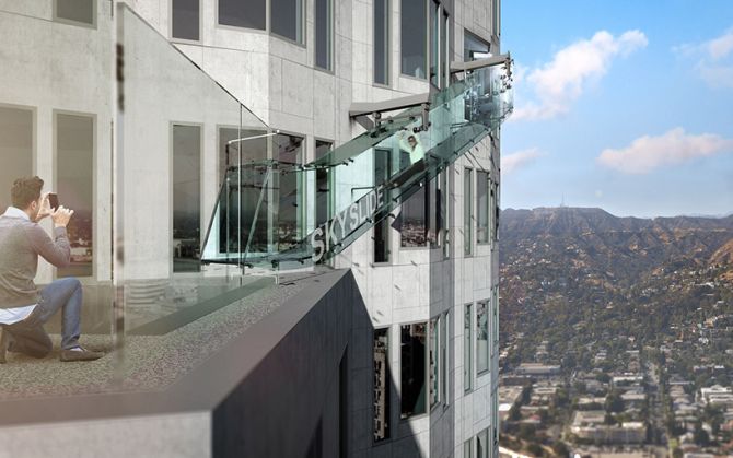 OUE-Skyslide-hovers-1000-feet-above-downtown-LA