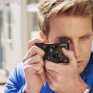 Sony HX80 travel compact camera comes with 30x optical zoom