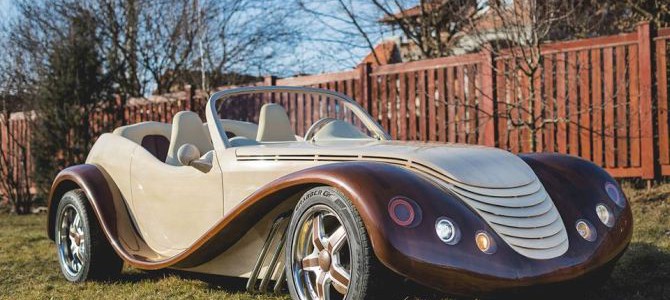 Julia The Woodroadster: A fully-functional wooden car by Peter Szabo