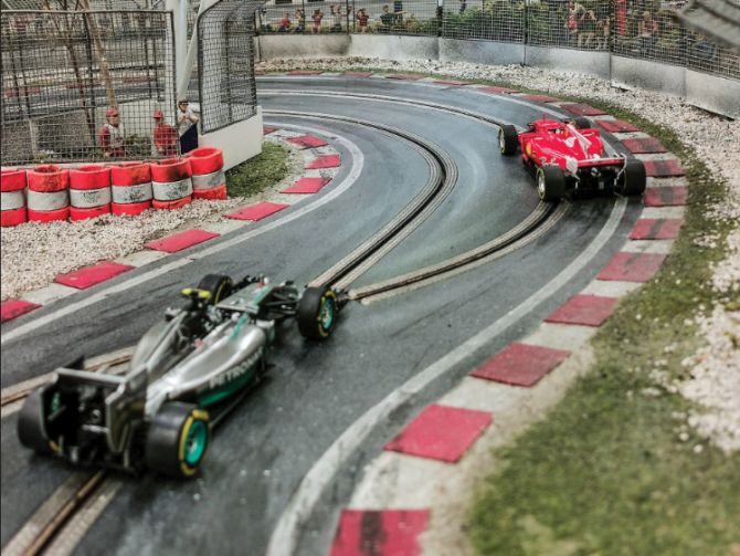 Formula 1 Slot Car Raceway up for auction