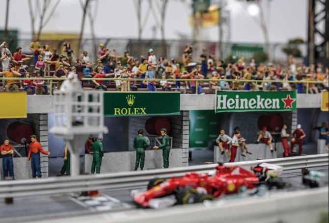 Formula 1 Slot Car Racetrack 