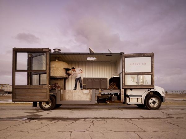 Del Popolo pizza joint on wheels is quite awesome