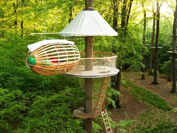 Erlebnest treehouse by Cambium 