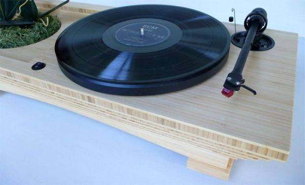 Sound Garden Turntable by Audiowood