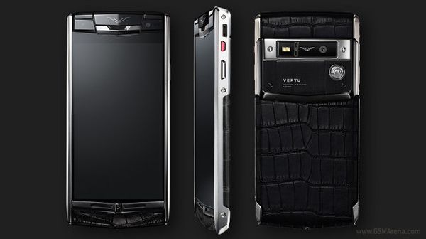 Vertu Signature Touch comes with a 13MP Hasselblad tuned camera