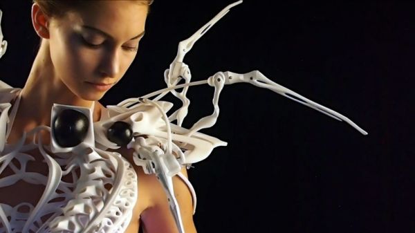 3D printed Spider Dress 2.0 by Anouk Wipprecht