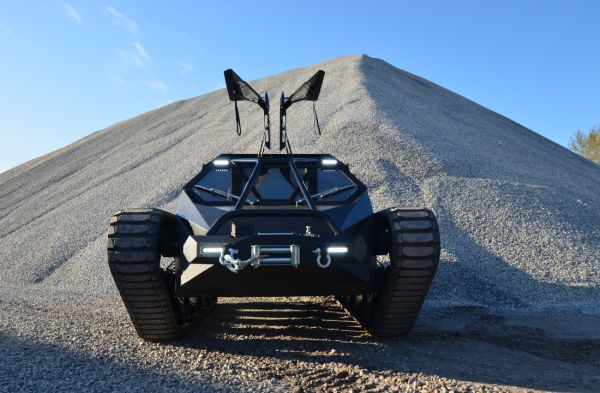 world's first commercially available Ripsaw EV2 extreme luxury tank