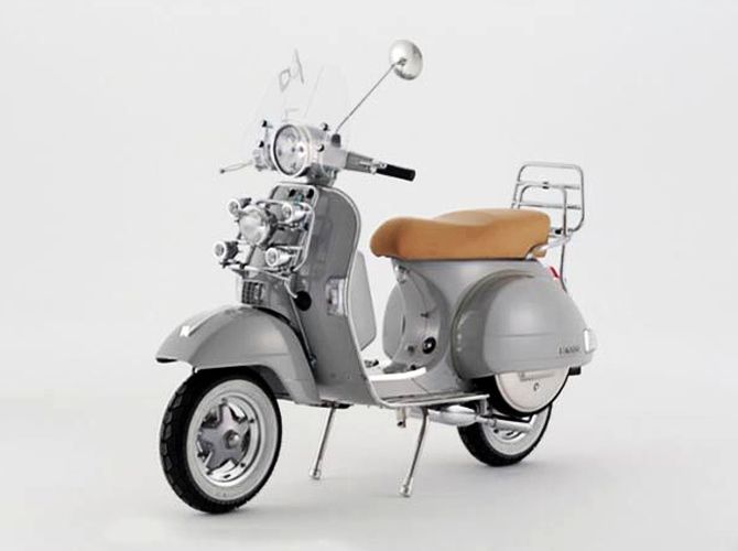 Jewelry-inspired Vespa PX 150 scooter by Andrew Bunney