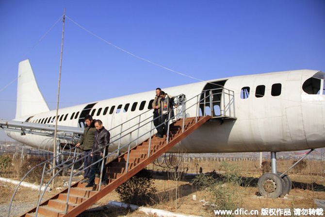 Chinese farmer plans to turn homemade Boeing 737 into diner