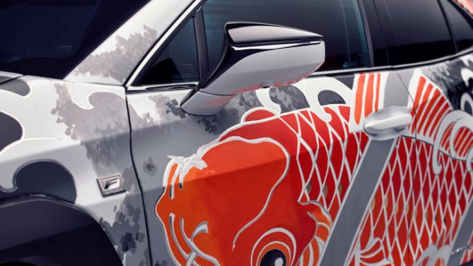 Lexus unveils art car