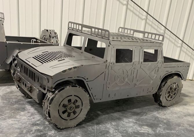 Jeep Gladiator fire pit from Metal art of Wisconsin