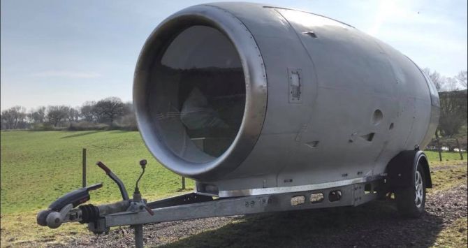 VC10 caravan pod is built from a fighter jet engine